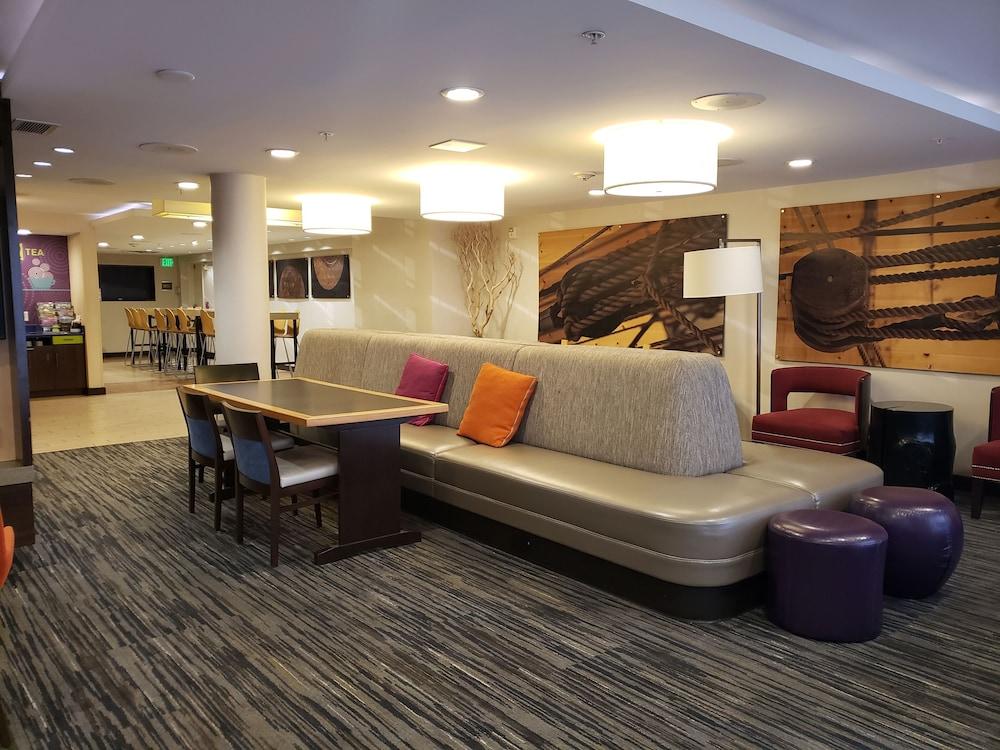 Comfort Inn & Suites Baltimore Ngoại thất bức ảnh